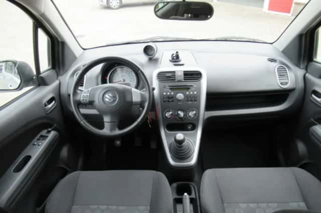 Suzuki Splash (2008) thumbnail 4