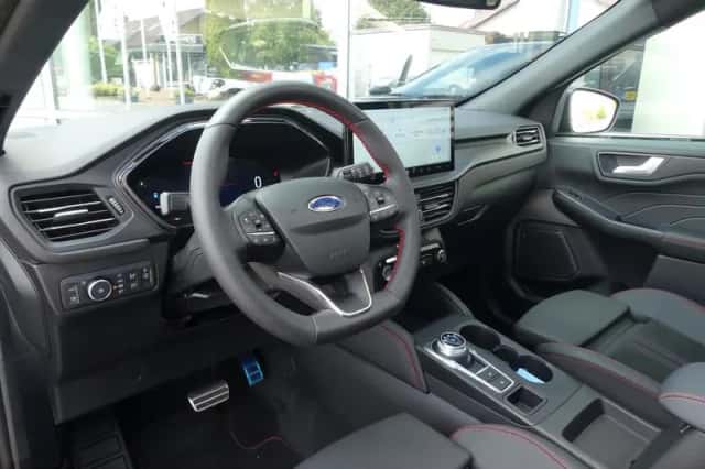 Ford Kuga (2026) thumbnail 3