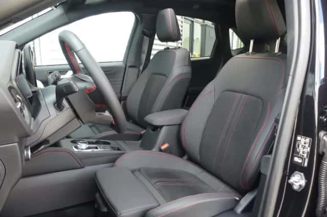 Ford Kuga (2026) thumbnail 4