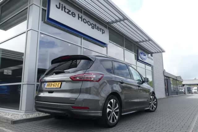 Ford S-Max (2023) thumbnail 2