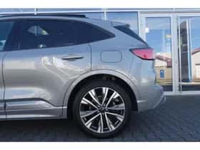 Ford Kuga (2021) thumbnail 9