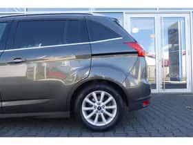 Ford Grand (2017) thumbnail 9