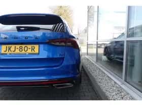 Škoda Octavia (2021) thumbnail 4