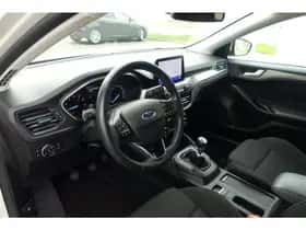 Ford Focus (2021) thumbnail 16
