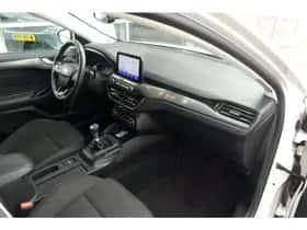Ford Focus (2021) thumbnail 18