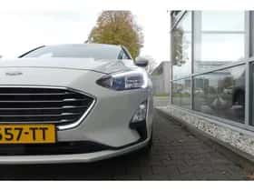 Ford Focus (2021) thumbnail 3