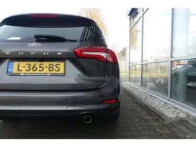 Ford Focus (2021) thumbnail 4