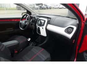 Peugeot 108 (2015) thumbnail 18