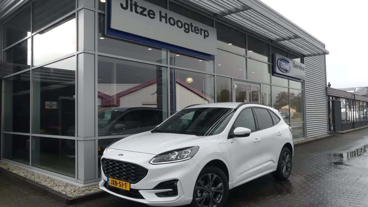 Ford Kuga (2022) — foto 1