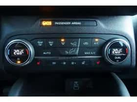 Ford Kuga (2022) thumbnail 29