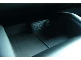 Ford Kuga (2022) thumbnail 39