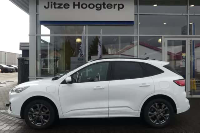 Ford Kuga (2022) thumbnail 6