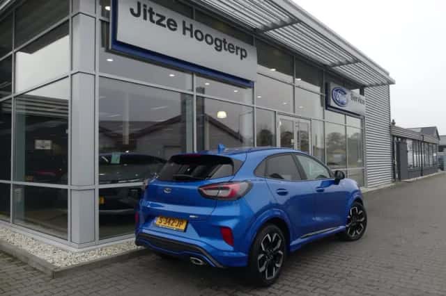 Ford Puma (2023) thumbnail 2