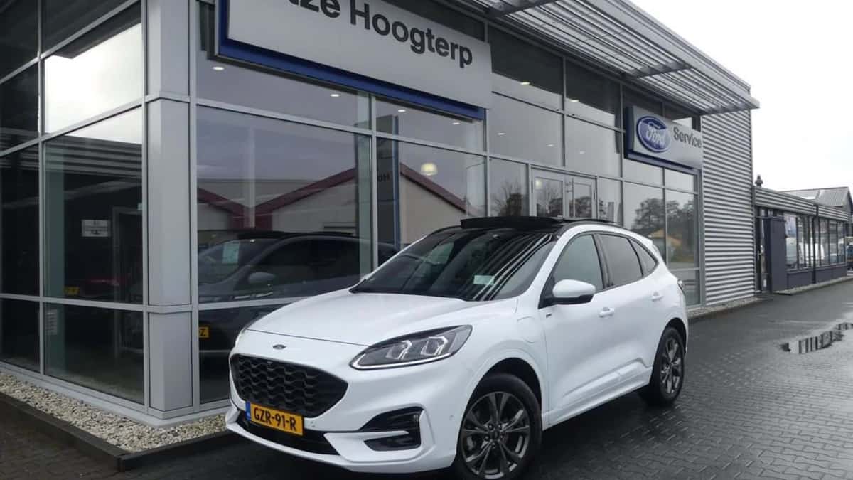 Ford Kuga (2022) — foto 1