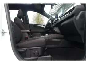 Ford Kuga (2022) thumbnail 24