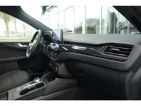Ford Kuga (2022) thumbnail 25