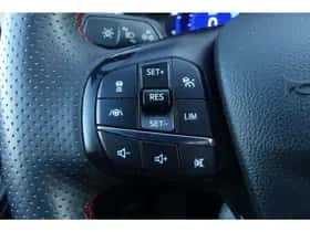 Ford Kuga (2022) thumbnail 27