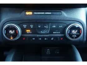 Ford Kuga (2022) thumbnail 31