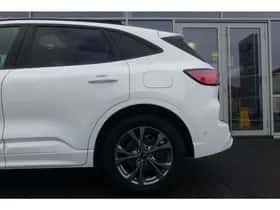 Ford Kuga (2022) thumbnail 9
