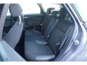 Ford Focus (2011) thumbnail 16