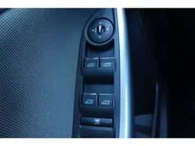 Ford Focus (2011) thumbnail 32