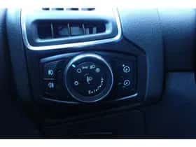 Ford Focus (2011) thumbnail 33
