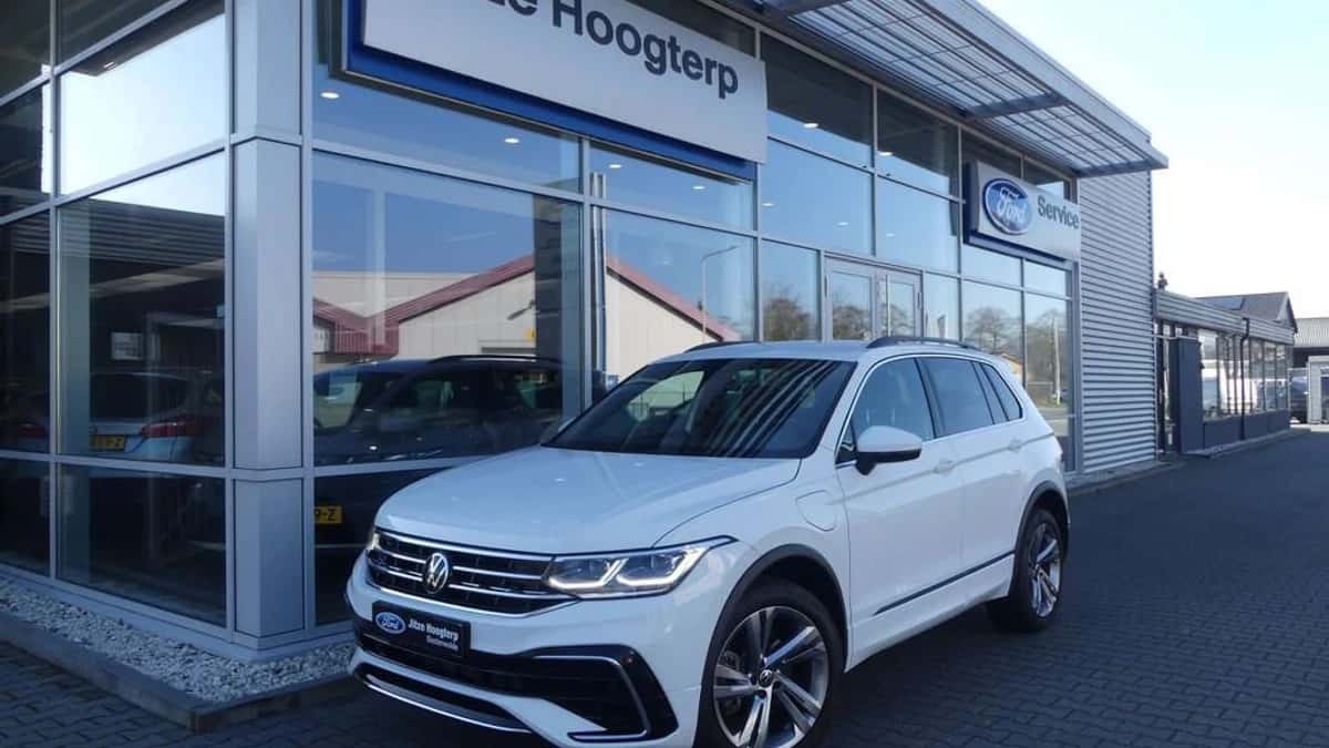 Volkswagen Tiguan (2022) — foto 1