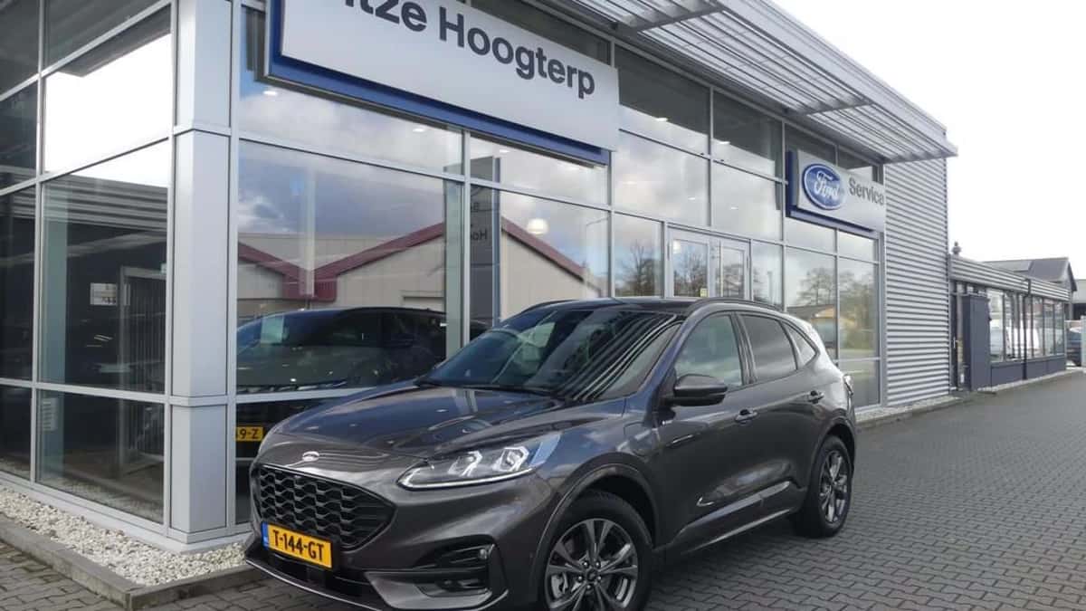 Ford Kuga (2021) — foto 1
