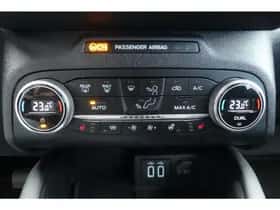 Ford Kuga (2021) thumbnail 31