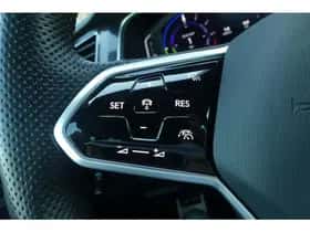 Volkswagen Tiguan (2022) thumbnail 23