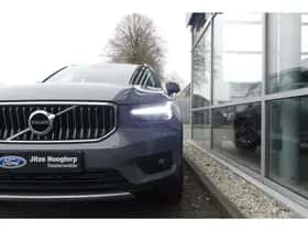 Volvo XC40 (2020) thumbnail 3