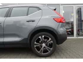 Volvo XC40 (2020) thumbnail 9