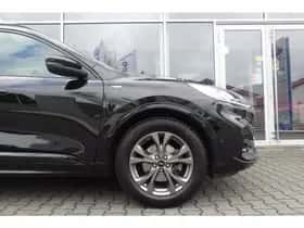 Ford Kuga (2021) thumbnail 8