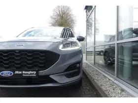 Ford Kuga (2021) thumbnail 3