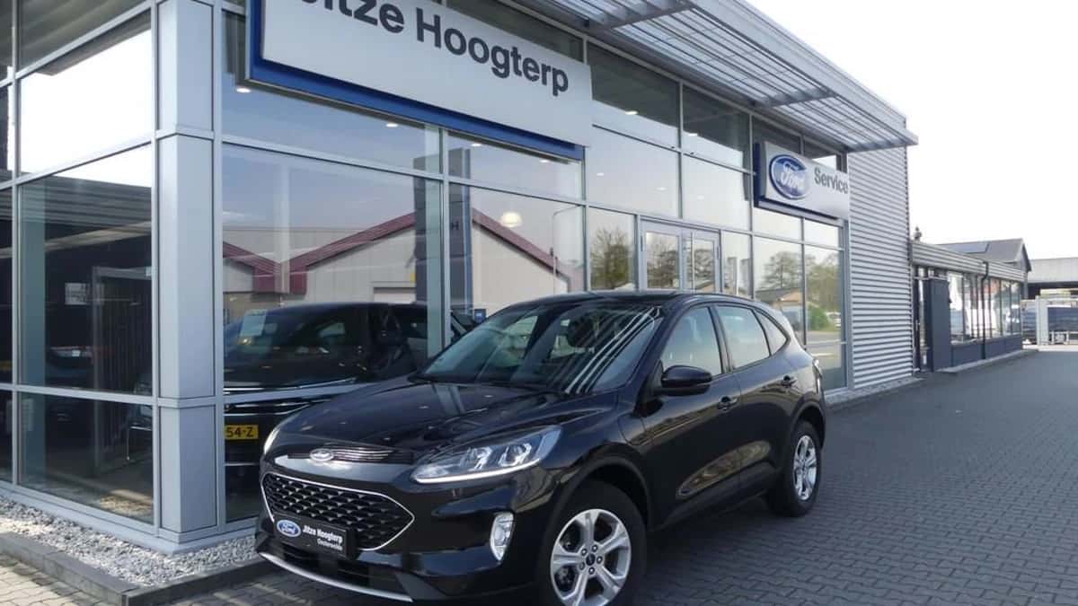 Ford Kuga (2022) — foto 1