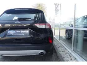 Ford Kuga (2022) thumbnail 4