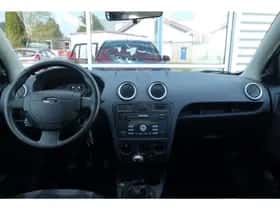 Ford Fusion (2011) thumbnail 21
