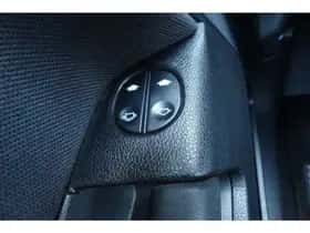Ford Fusion (2011) thumbnail 26