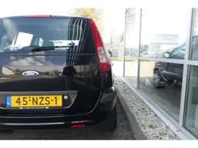 Ford Fusion (2011) thumbnail 4