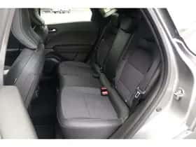 Renault Captur thumbnail 16