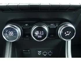 Renault Captur thumbnail 27