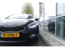 Kia Cee'd (2012) thumbnail 3