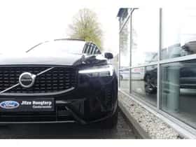 Volvo XC60 (2021) thumbnail 3