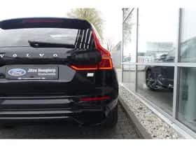 Volvo XC60 (2021) thumbnail 4