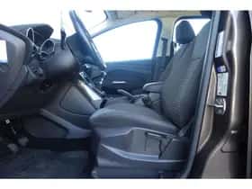 Ford C-Max (2017) thumbnail 18