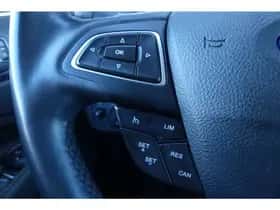 Ford C-Max (2017) thumbnail 24