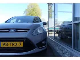 Ford C-Max (2012) thumbnail 3