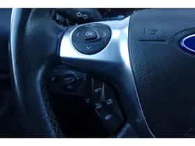 Ford C-Max (2012) thumbnail 23