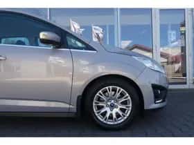 Ford C-Max (2012) thumbnail 8