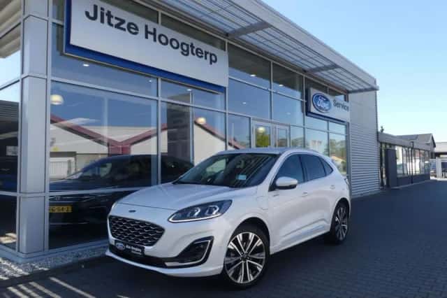 Ford Kuga (2022) thumbnail 1